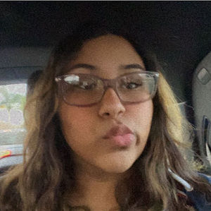 Meet your Posher, Dalia